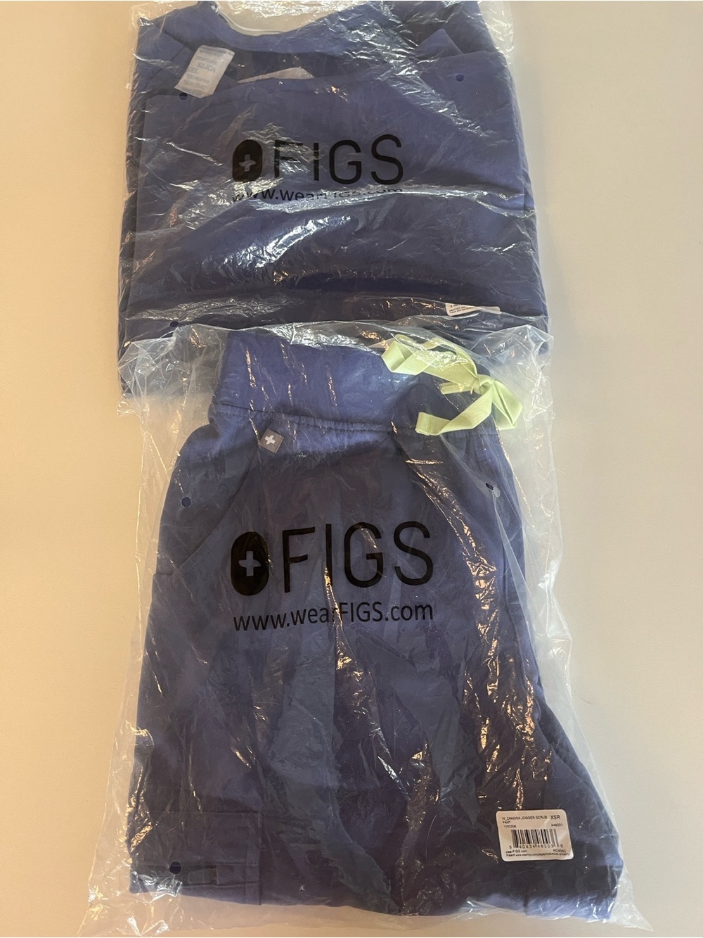 NWT Figs Wayfarer Scrub Set